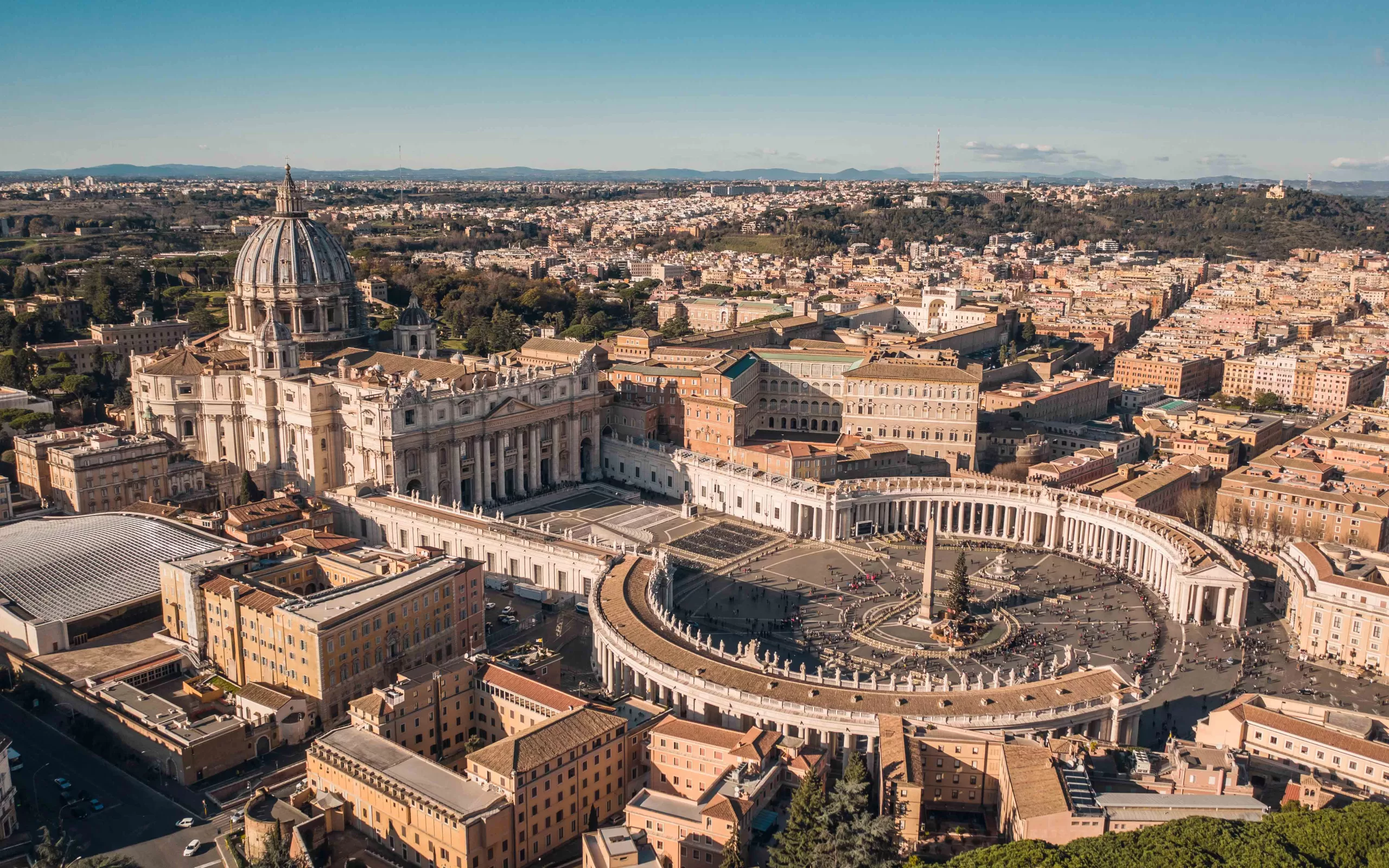 4a493c2b6fa2e6baa39693ab44443d61 vatican city aerial view scaled