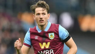Sander Berge signs for Fulham