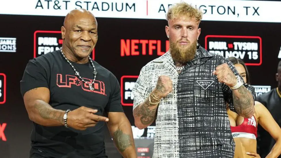 Mike Tyson (left) and Jake Paul (right)