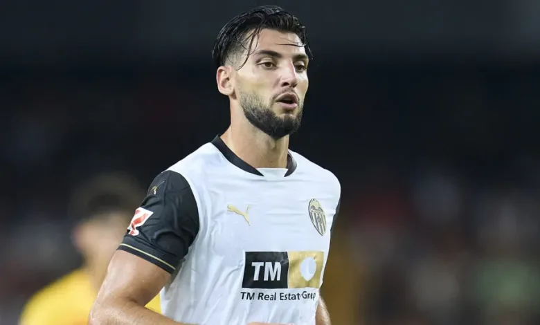 Valencia's former Wolves striker Rafa Mir