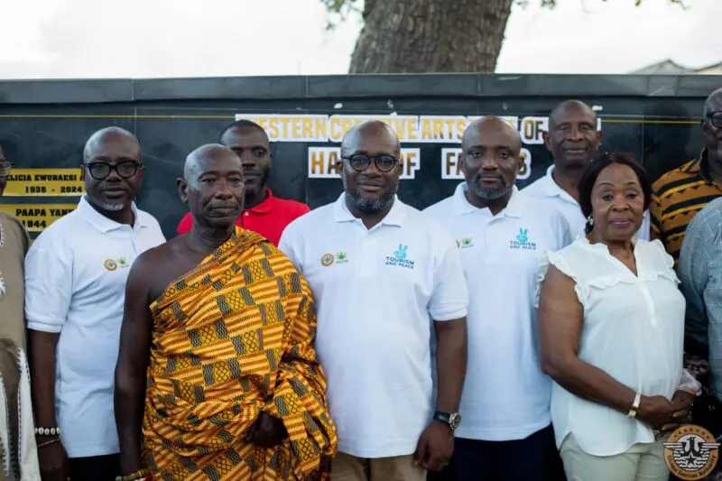 Some dignitaries at the unveiling ceremony