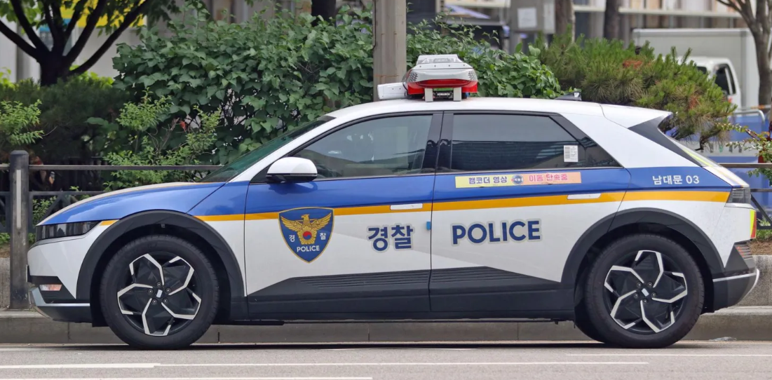 discovey of a body been buried at a balcony in South Korea