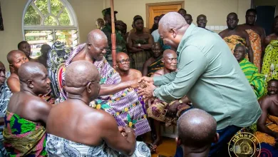 Mahama with the Asantehene