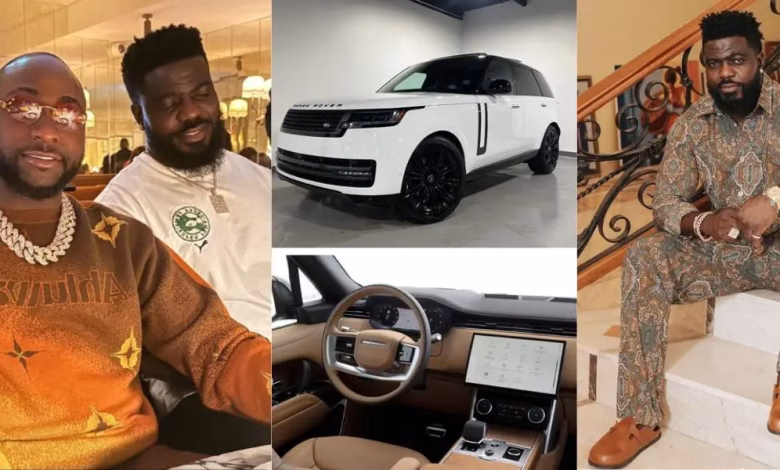 Davido gifts aide Range Rover
