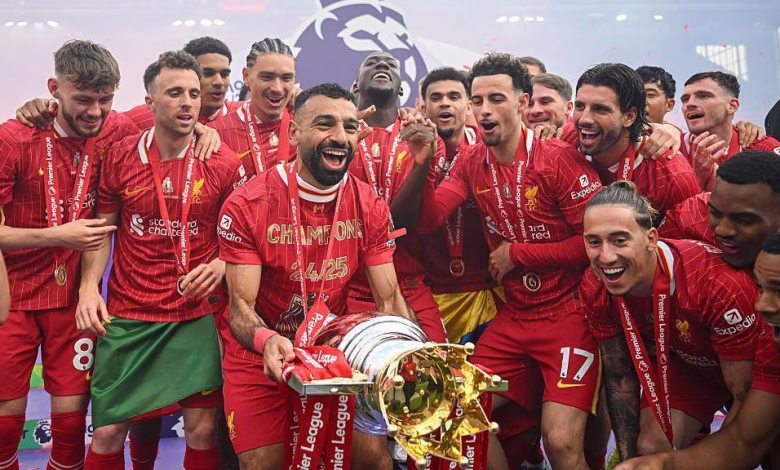 Liverpool begin title defence