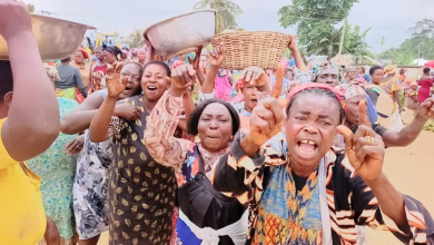 Bibiani market women