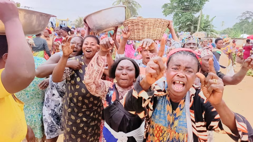Bibiani market women