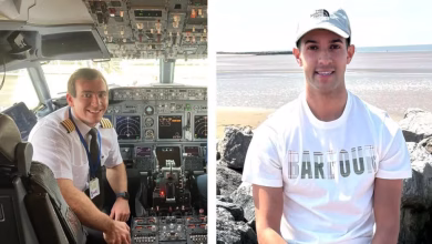Matt Greenhalgh (left) and Jamie Fernandes worked as captain and senior first officer for Ryanair